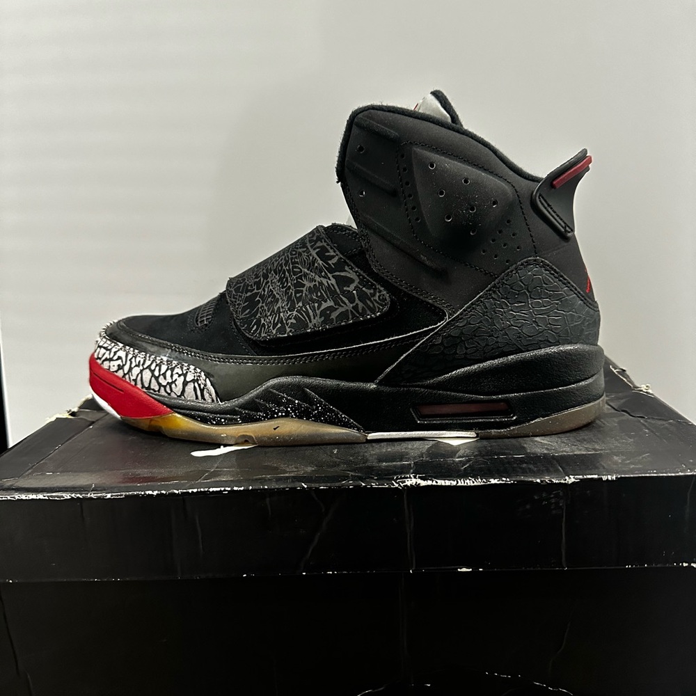 Nike Son of Mars shoes